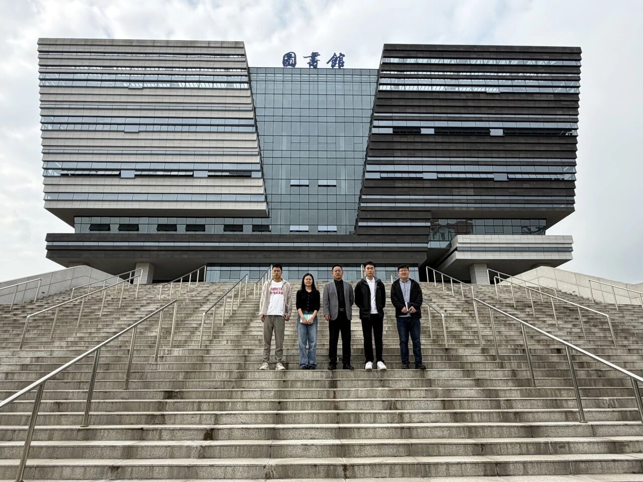 合作突破！智砼智慧城市赴四川建院對接，“新鏈計劃”產(chǎn)學(xué)研用閉環(huán)再進階